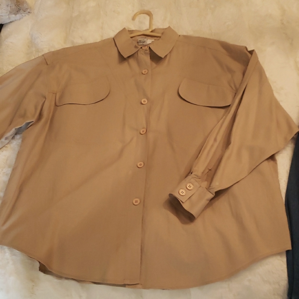 Blouse Tan